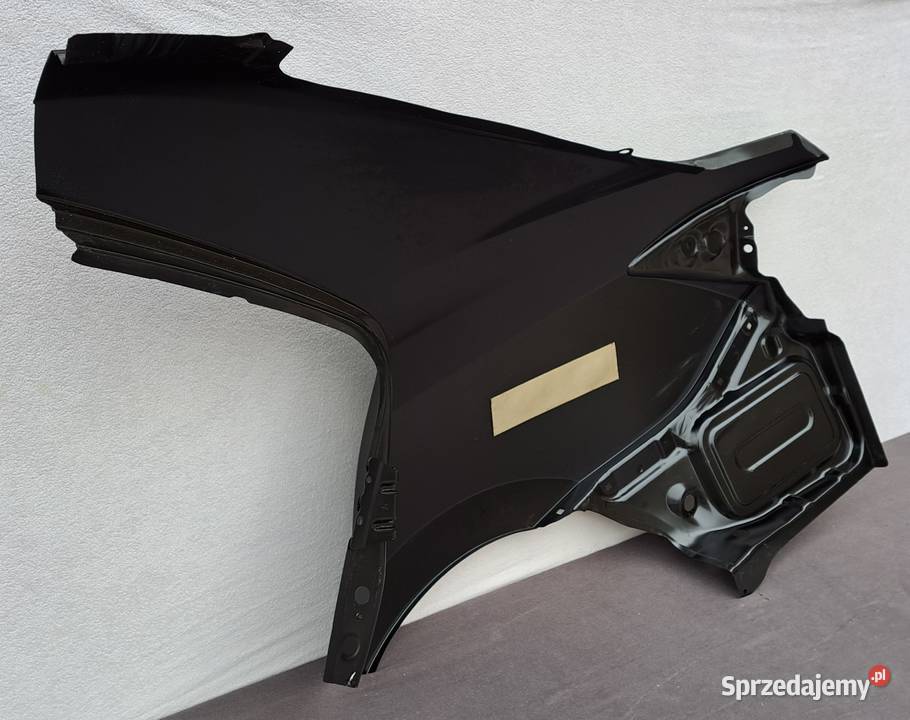 Błotnik tylny prawy Toyota Corolla E16 Sedan Mielęcin