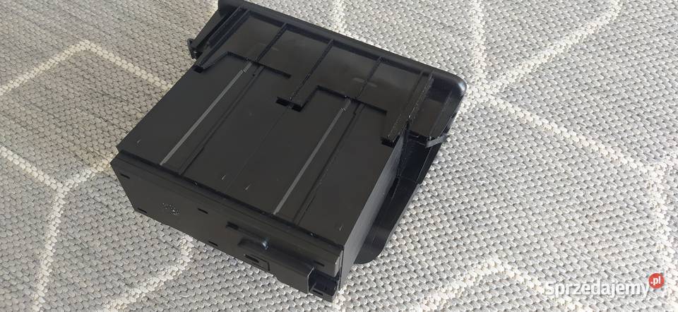 VW GOLF 3 MK3 BOX SCHOWEK NA KASETY VENTO GTI osobowe Pozostałe dolnośląskie Świdnica