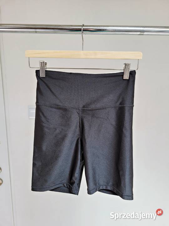 Czarne krótkie spodenki legginsy biker shorts małopolskie Liszki