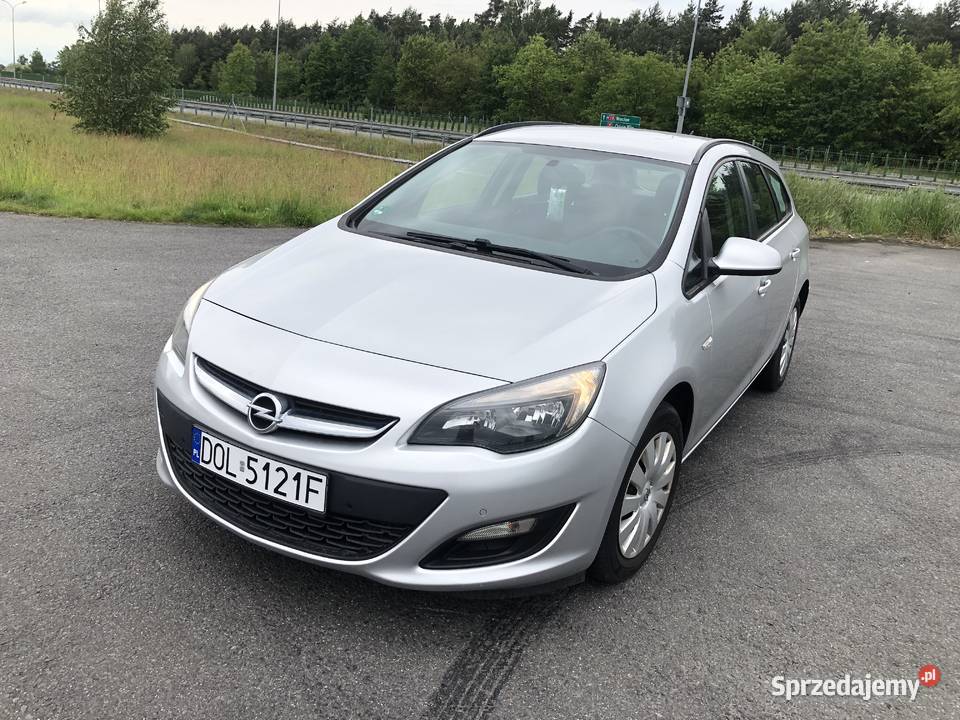 Opel Astra 14 T nowa turbina bezwypadek czujnik parkowania Oleśnica