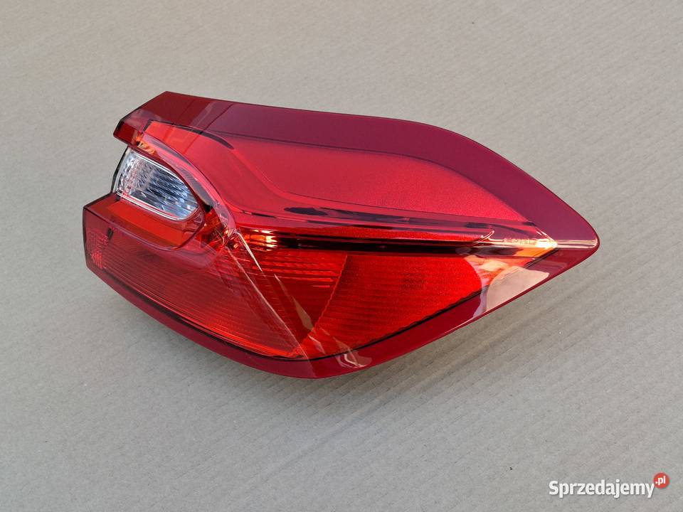FORD FIESTA MK8 LAMPA PRAWY TYŁ PRAWA TYLNA ciężarowe Bieleń