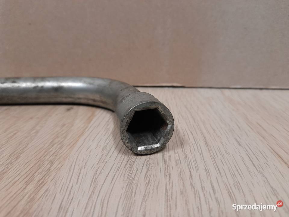 Klucz do kół 17 4D0012219A VW Volkswagen Seat Wyszków