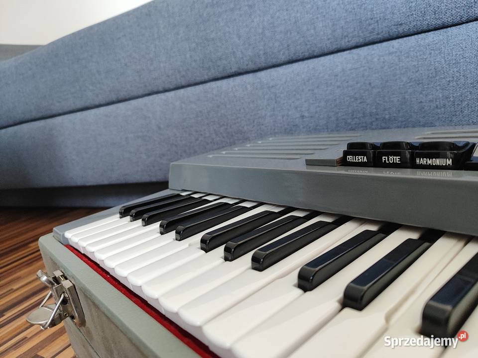 Fisharmonia elektryczna Harmona 1684 ZAMIENIĘ Instrumenty klawiszowe i MIDI Końskie