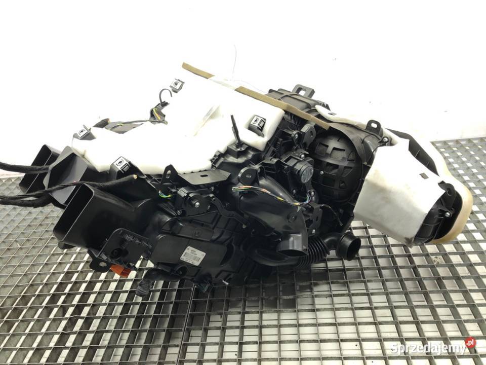 NAGRZEWNICA PEUGEOT 308 II 9819556080 Hatchback