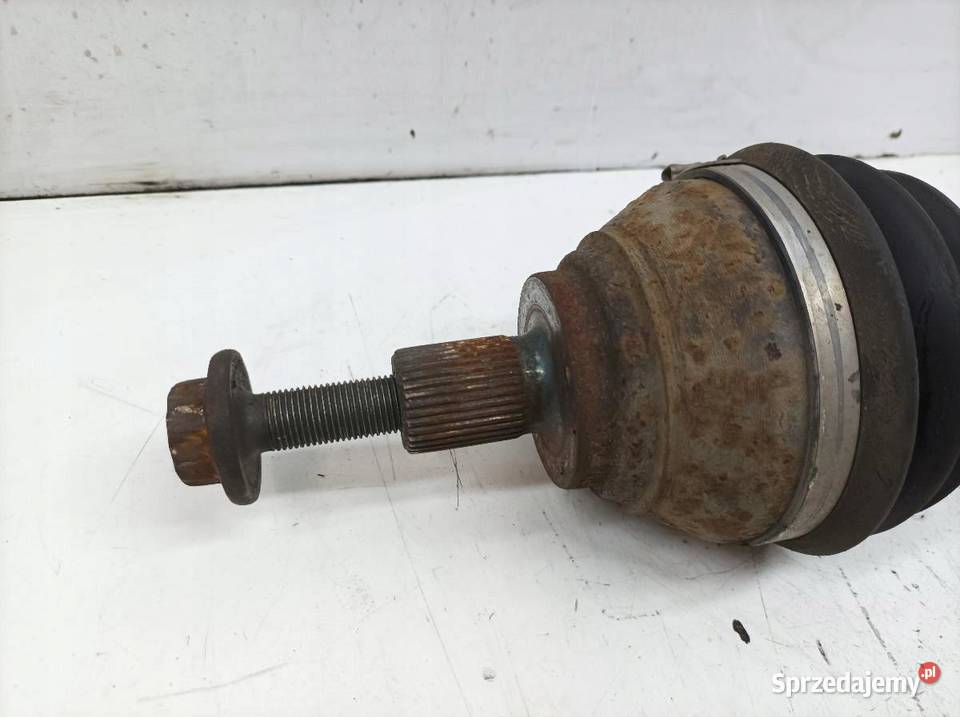 PÓŁOŚ PRAWY PRZÓD 20 TDI Skoda Superb II