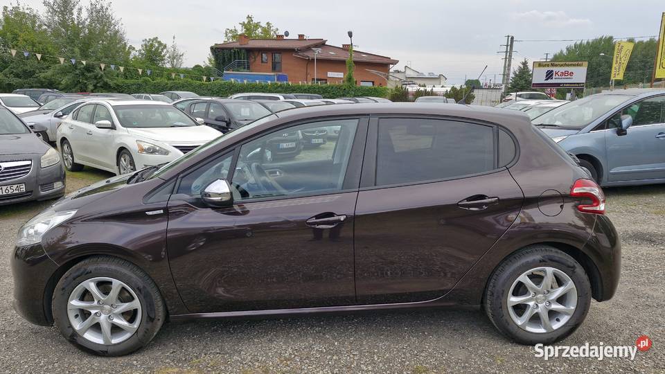 Peugeot 208 I 12 BENZYNA 82 5 DRZWI ESP Częstochowa sprzedam