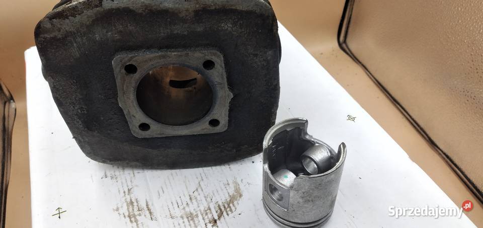 Cylinder wsk 125 nominał plus tlok prl Skarżysko-Kamienna
