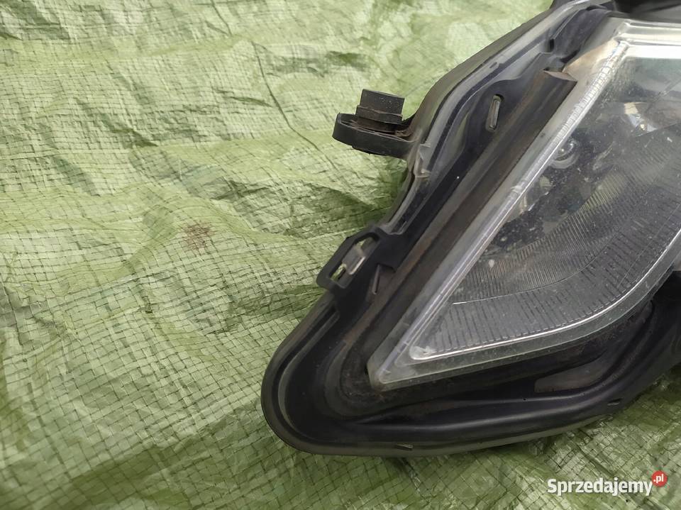 A2128200161 LAMPA LEWA PRZÓD MERCEDES E W212 09 osobowe Nowy Tomyśl