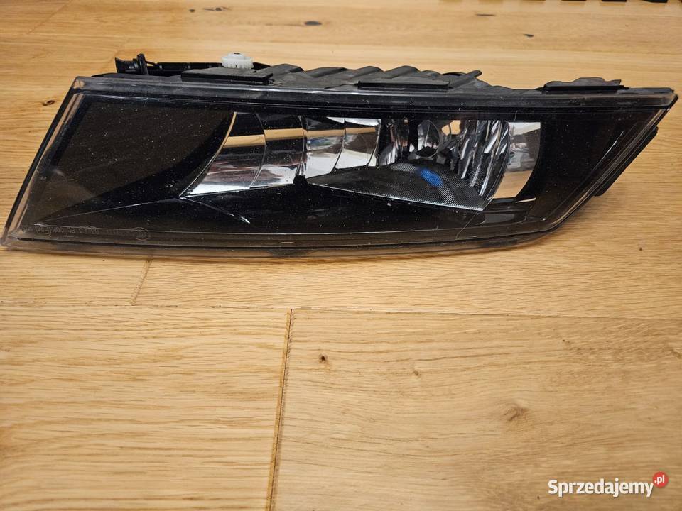 3V0941700 Prawa Lampa Halogen Przeciwmgielne