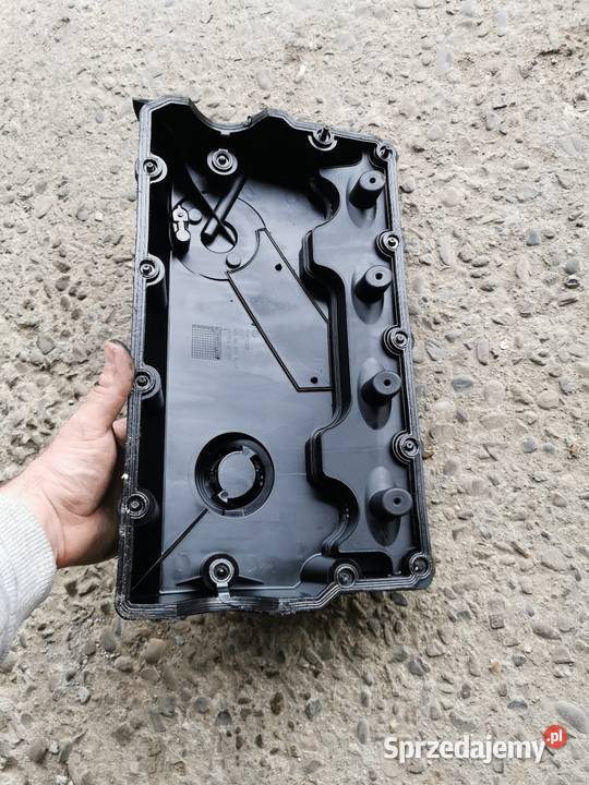 Pokrywa zaworów 19tdi awx 130 Dębica