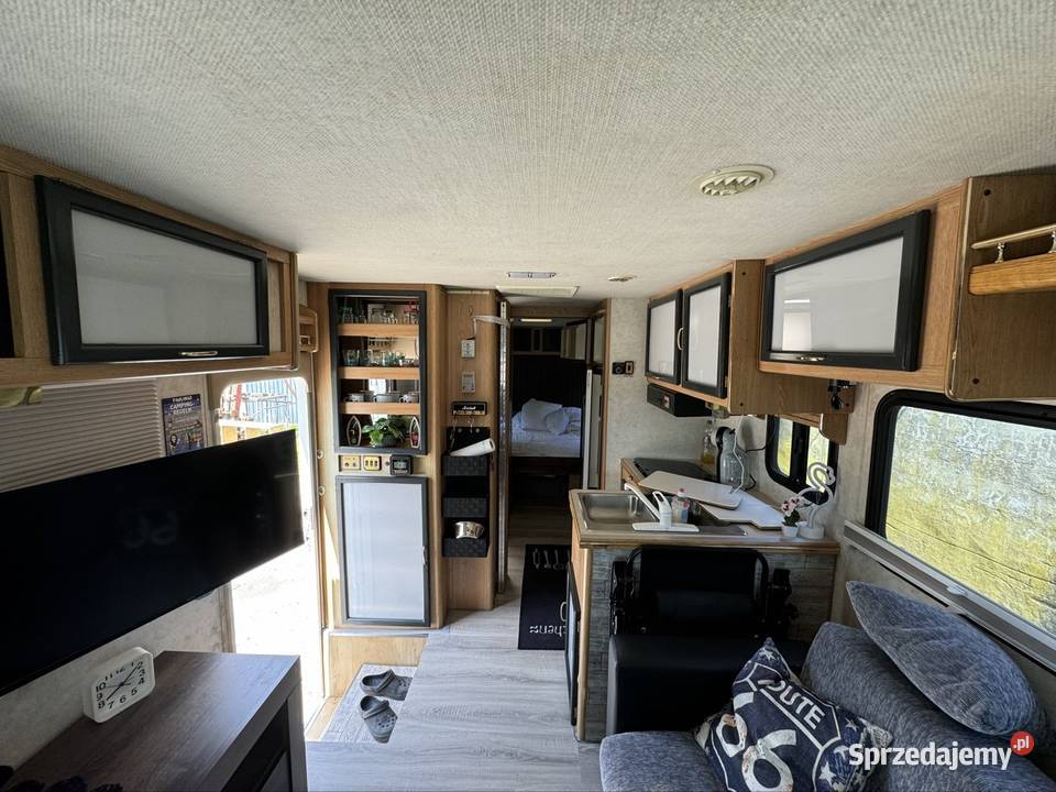 GMC Euroliner P30 Kamper USA Motorhome zamiana Rok produkcji 1996 Nowy Tomyśl