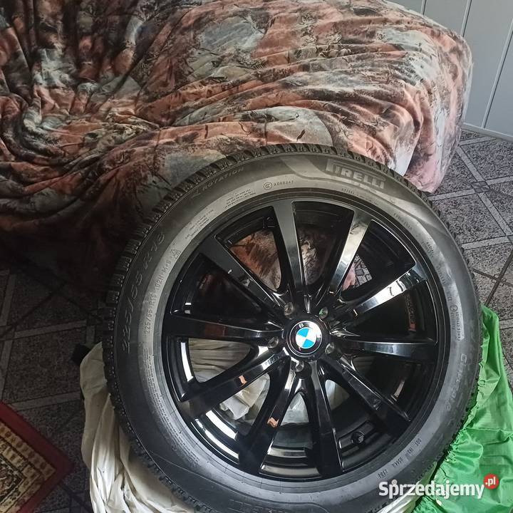 Kola BMW X1U11z oponami zimowymi pirelli Ciechocinek
