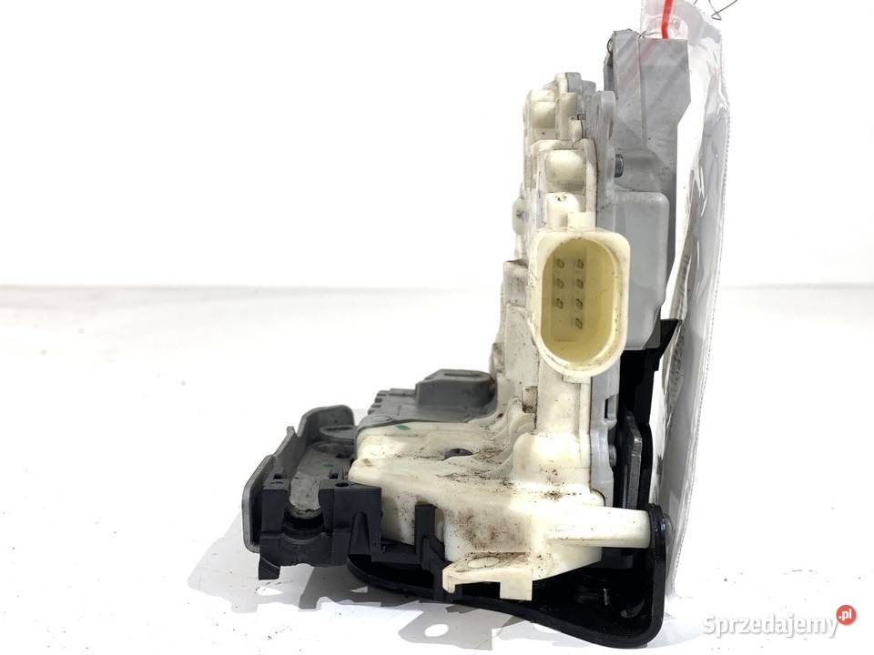 ZAMEK DRZWI PRAWY TYŁ AUDI A4 B8 Kombi 8K0839016 Zamki, wkładki i kluczyki