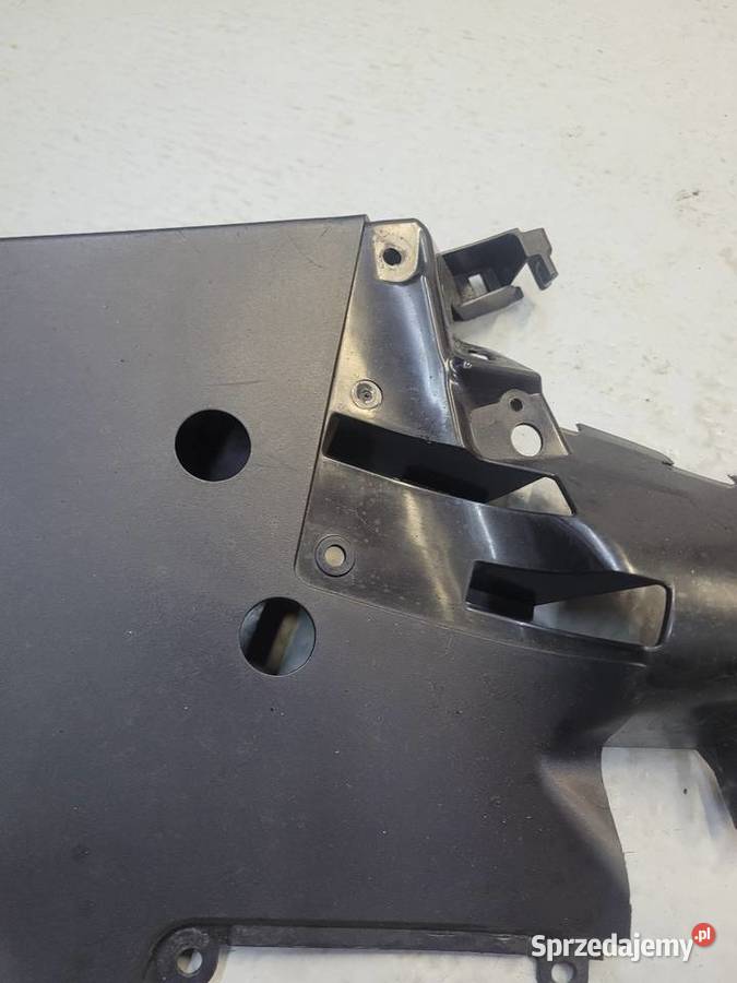 Honda VFR 1200 F 0918 wypełnienie plastik osłona Nowy Tomyśl