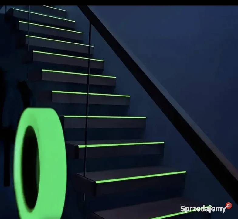 Taśma świecąca w nocy