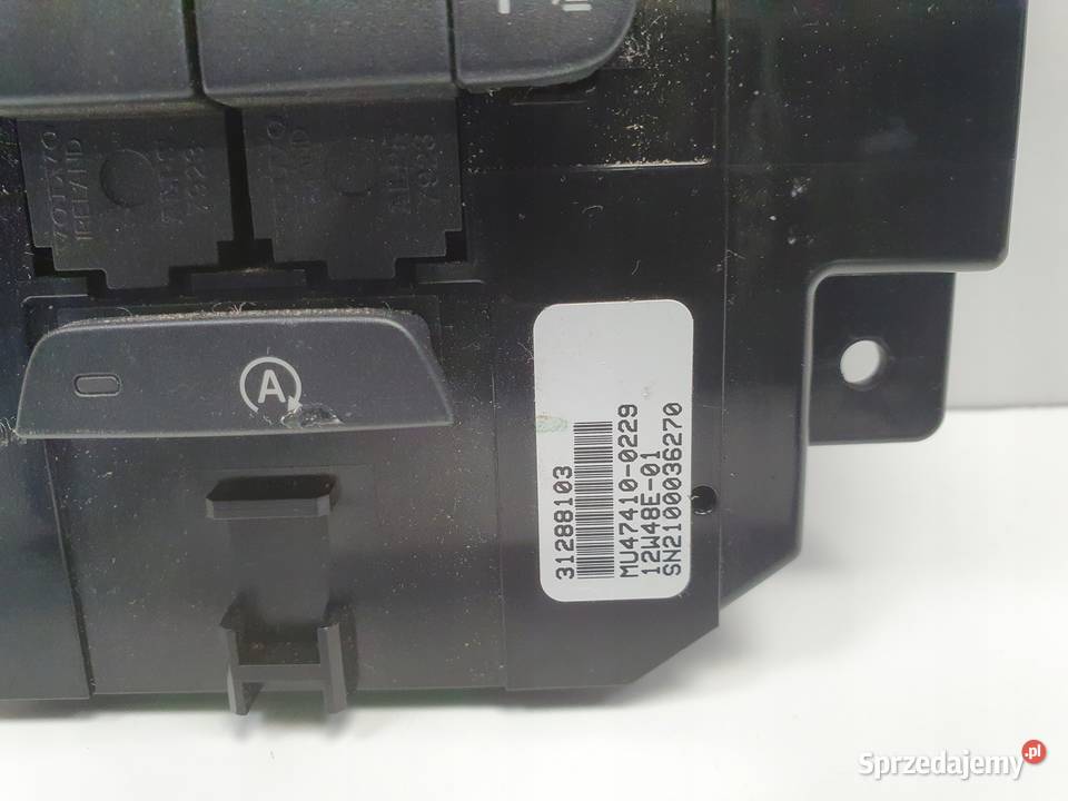 Volvo V40 II PANEL RADIA Klimatyzacji nawiewu Panele sterowania, przełączniki lubelskie