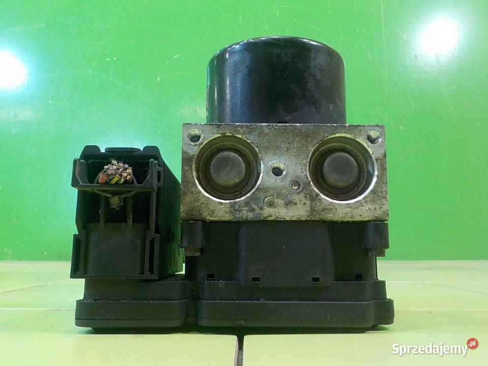 FORD FIESTA MK7 14 TDCI 12r 5D pompa ABS Suków sprzedam