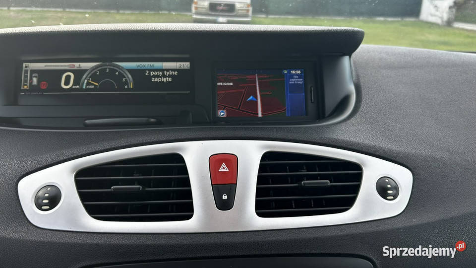 Renault Scenic III 20092016 światła przeciwmgielne