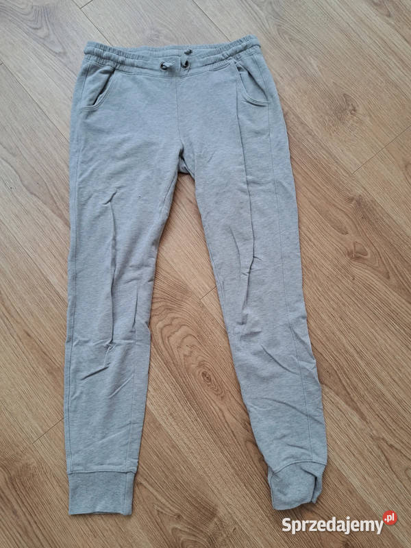 Szare dresy AMISU S wygoda na co dzień Trąbki Wielkie