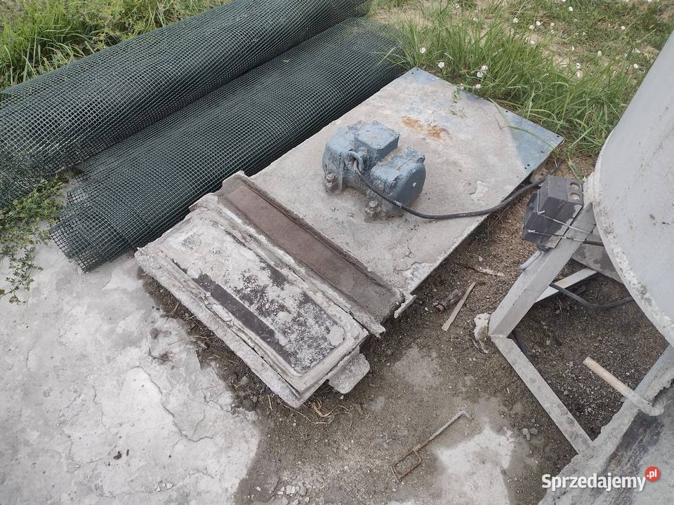 Linia do produkcji łączników betonowych na wozku Grębocin