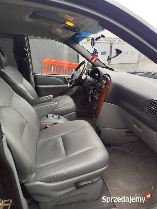 Chrysler Grand Voyager IV 28 CRD LX Pępowo