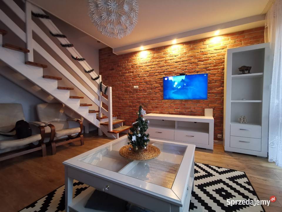 Dwupoziomowe mieszkanie 678 m 3 pokoje balkon blok Białystok