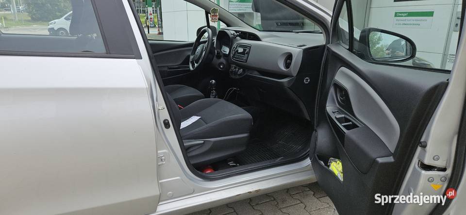 Do sprzedania Toyota Yaris 15 111 2020 r Bielsko-Biała