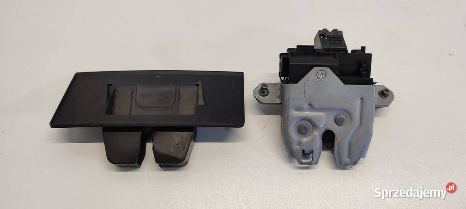VOLVO V60 ZAMEK KLAPY BAGAŻNIKA 31335045