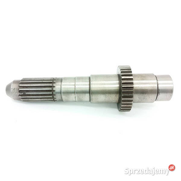 CE18212 Wał i zębnik przekładni żniwiarki JOHN