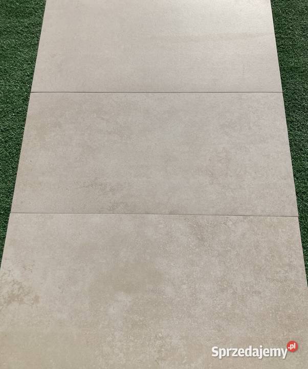 Tania płytka GRES 1 IVORY MAT 598X298X08 G3 Kraśnik
