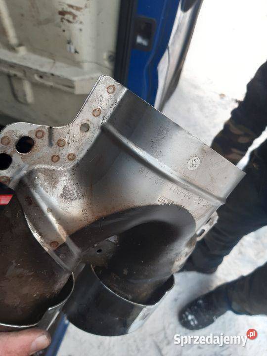 Końcówka wydechu Mercedes W205 AMG A0004900800