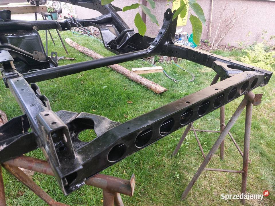 Rama Isuzu Trooper Opel Monterey 32 V6 5D mazowieckie