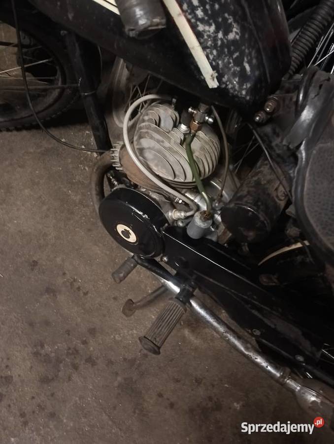 Sprzedam dwie husqvarny kujawsko-pomorskie Gostycyn