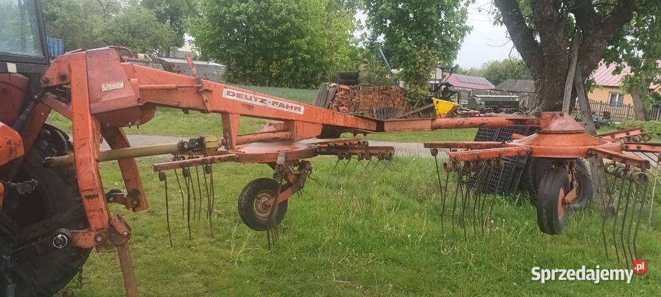 Zgrabiarka dwu karuzelowa deutzfahr KS200DN Zgrabiarki i przetrząsacze Krasik