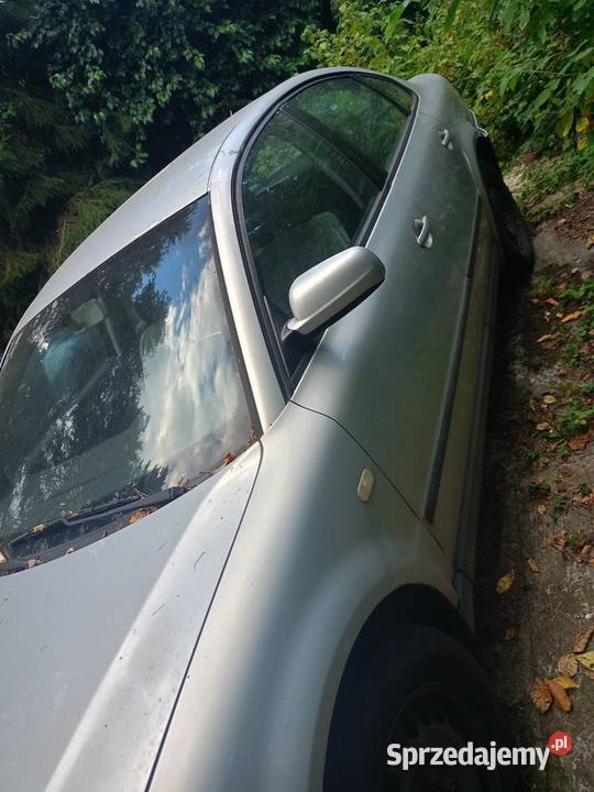 Syndyk sprzeda VOLKSWAGEN Passat B5 16 MR96 E2 benzyna+LPG