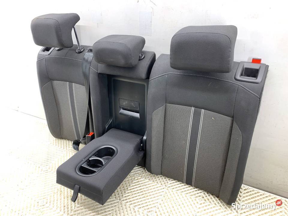 KANAPA DRUGI RZĄD VW TROC Crossover FOTEL osobowe