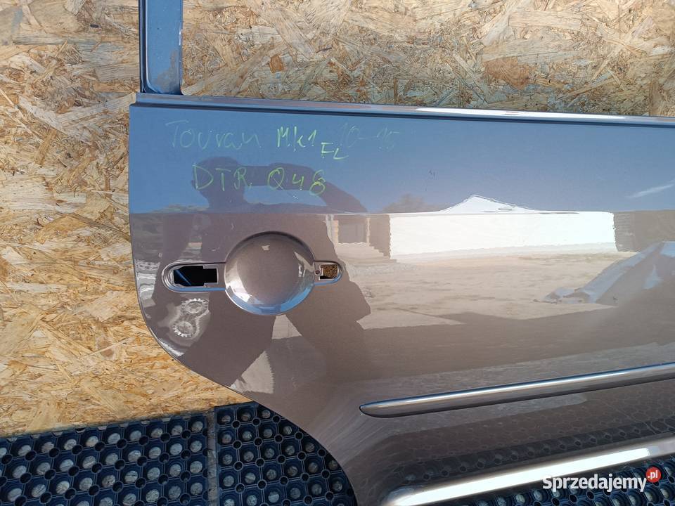VW TOURAN 1015 LIFT DRZWI TYŁ PRAWY PRAWE wielkopolskie
