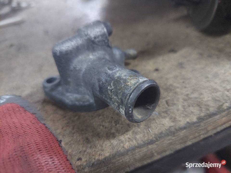 Yamaha YZF 125 R króciec termostatu głowicy dolnośląskie Jelenia Góra