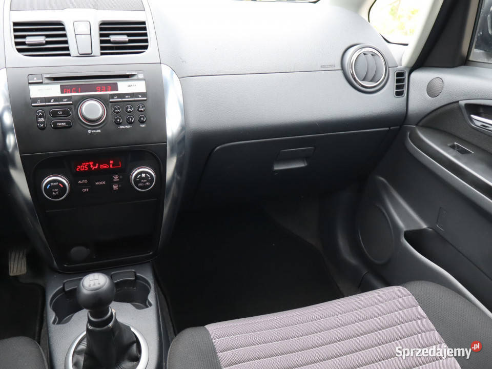 Suzuki SX4 16 VVT centralny zamek Piaseczno sprzedam