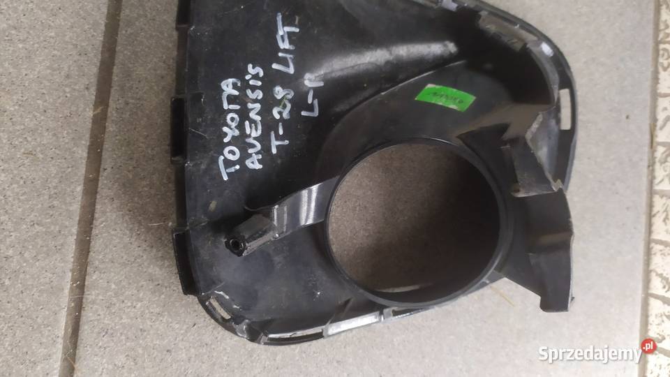 TOYOTA AVENSIS T27 T29 LEWA KRATKA ZDERZAKA 2015 Wrocław