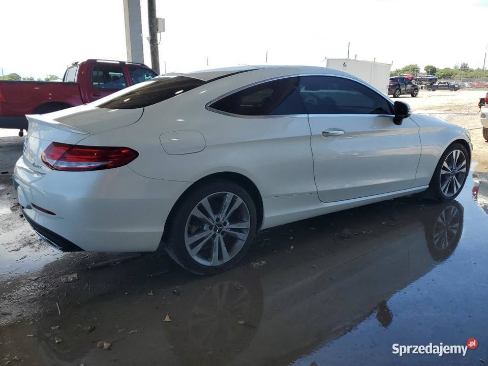 2016 MERCEDESBENZ C 300 4MATIC Rok produkcji 2016 Częstochowa