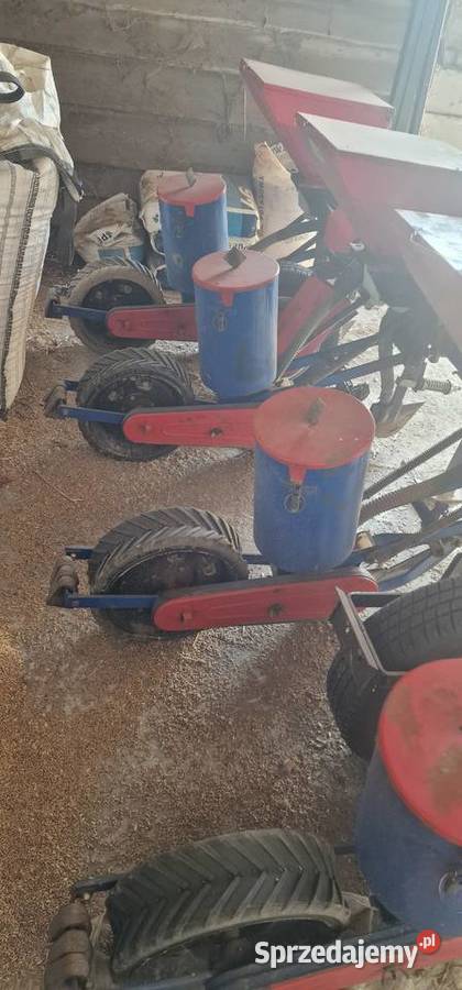 Siewnik punktowy pneumatyczny do kukurydzy Siewniki i sadzarki warmińsko-mazurskie Kucze sprzedam