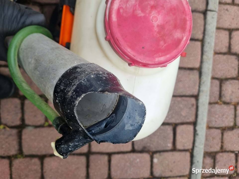 Plecakowy OpryskiwaczDmuchawa STHL SG17