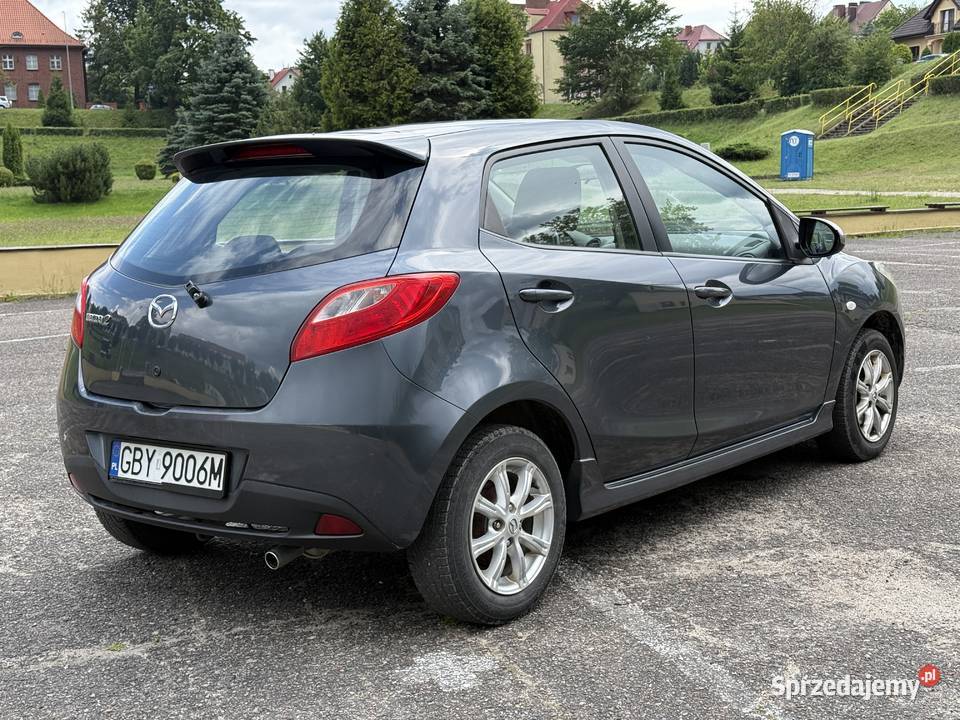 Mazda 2 13 benzyna 84 2012r faktura vat 23 pomorskie