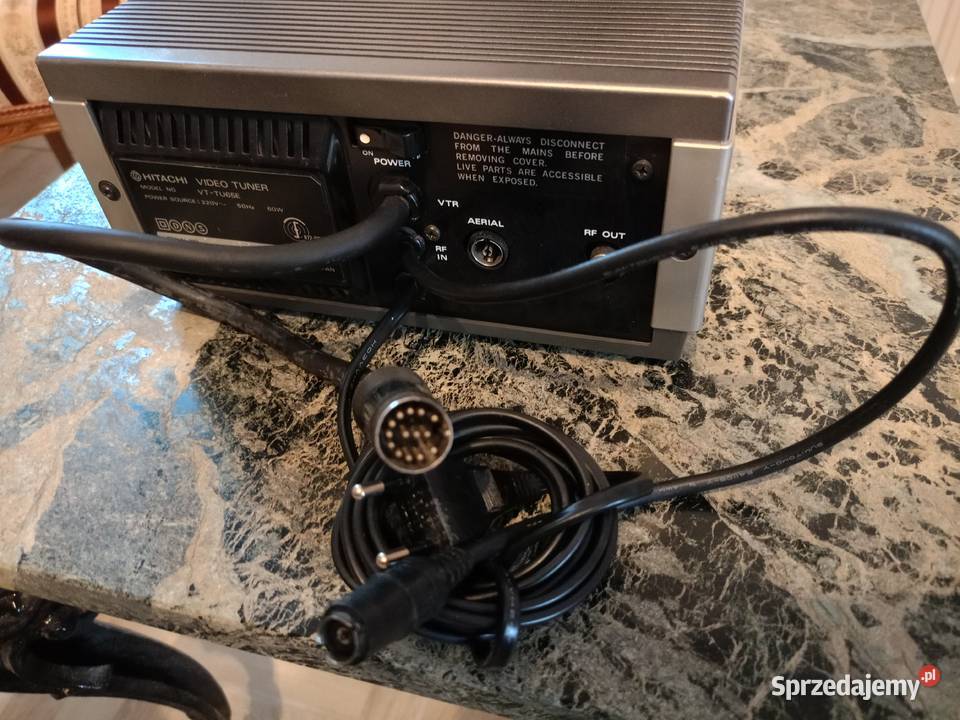 Zabytkowy Hitachi Video Tuner VTTU65E Japan Drawski Młyn sprzedam