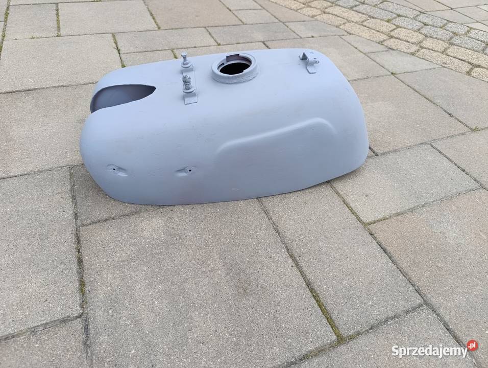 Zbiornik paliwa SHL gazela m17 na emblematy