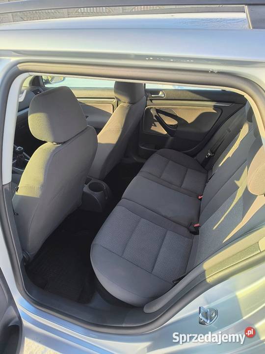 Sprzedam Golf 5 kombi 19 TDI 105 2009
