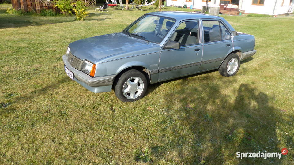 Opel Ascona Touring mały przebieg lokata łódzkie Wieluń