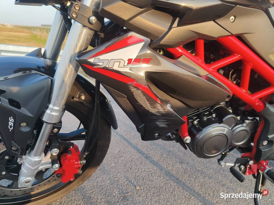 Benelli BN 125 naked Miechów