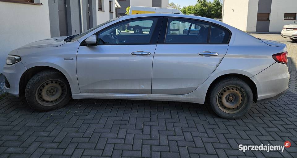 Syndyk sprzeda samochód Fiat Tipo Poznań